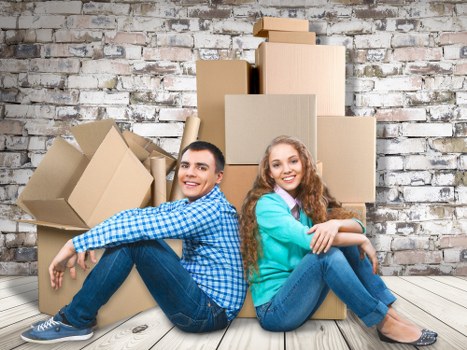 Efficient loading of items into a Lambeth moving truck